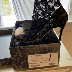 Dolce and Gabbana lace thigh high 38.5